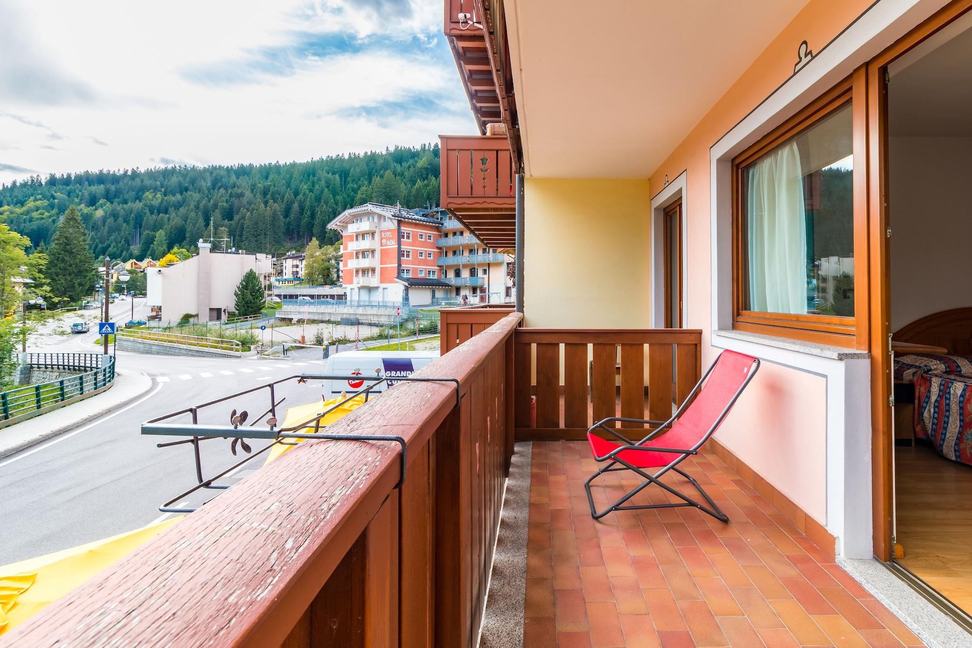 Hotel Bonapace ***S Мадонна-ди-Кампильо Экстерьер фото