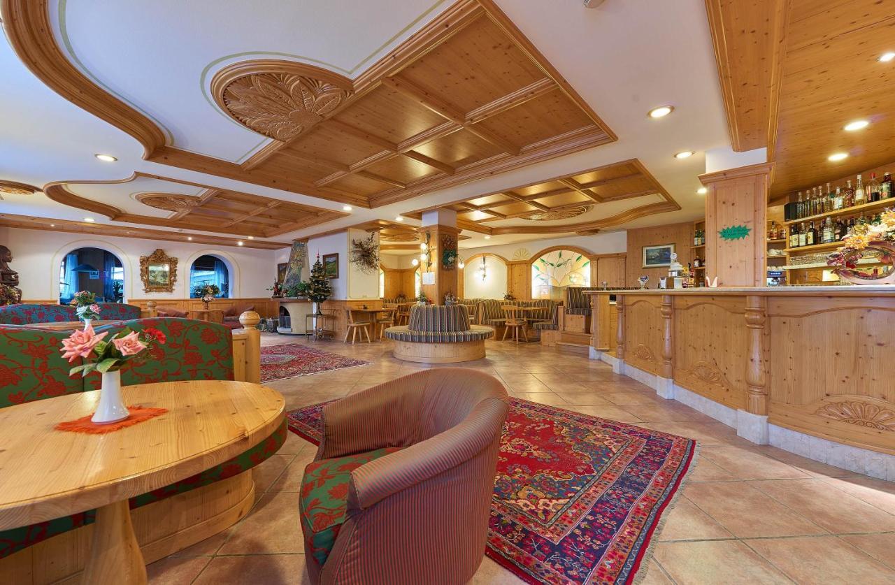 Hotel Bonapace ***S Мадонна-ди-Кампильо Экстерьер фото