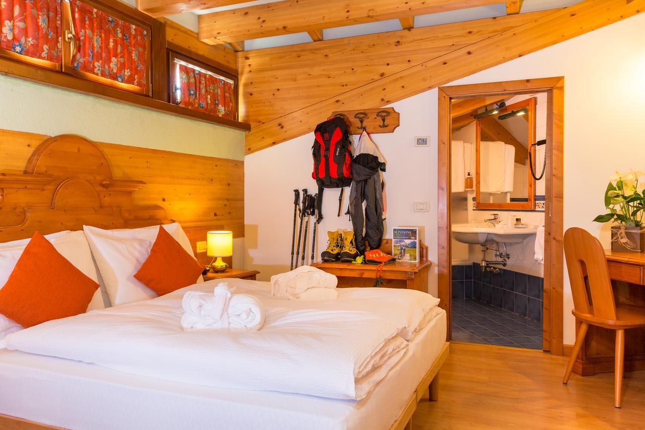 Hotel Bonapace ***S Мадонна-ди-Кампильо Экстерьер фото