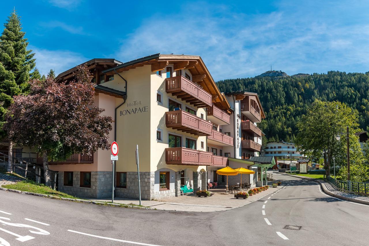 Hotel Bonapace ***S Мадонна-ди-Кампильо Экстерьер фото