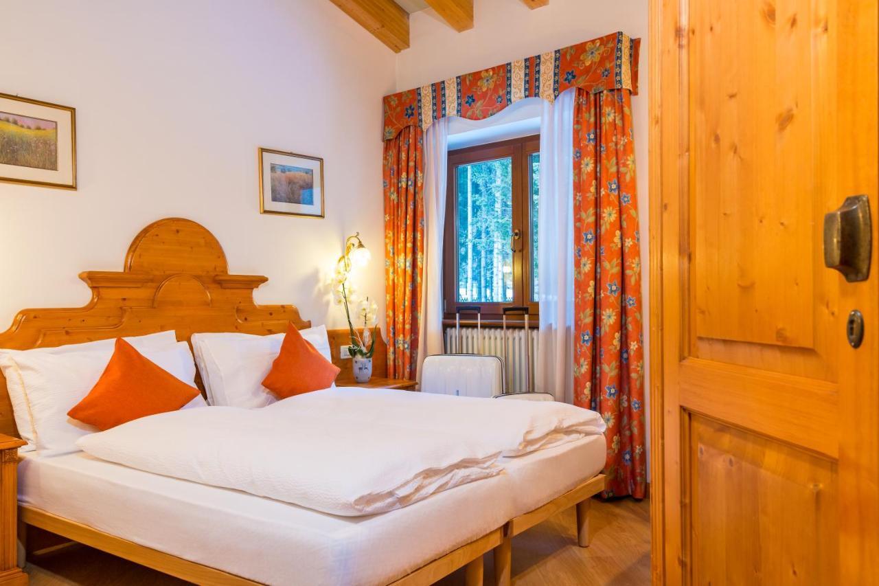 Hotel Bonapace ***S Мадонна-ди-Кампильо Экстерьер фото
